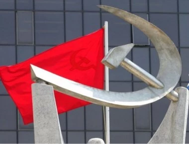Το ΚΚΕ στο πλευρό του Μαδούρο: «Στηρίζουμε την πάλη»